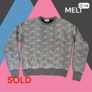 Tu MELI BLACK WHITE GRAY PRINT TOP SWEATER M